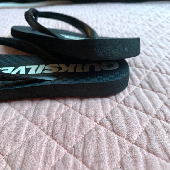 QUICKSILVER -  Black and White Sandals - Thongs - Men 6-7 - Picture 12 of 13